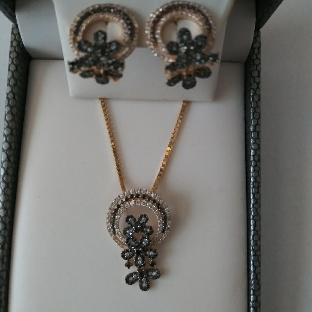 EFFY 14k diamond pave necklace & earring set